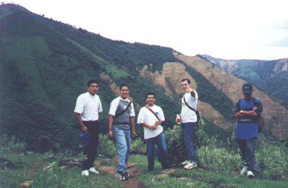 santrip1.gif (62007 bytes)